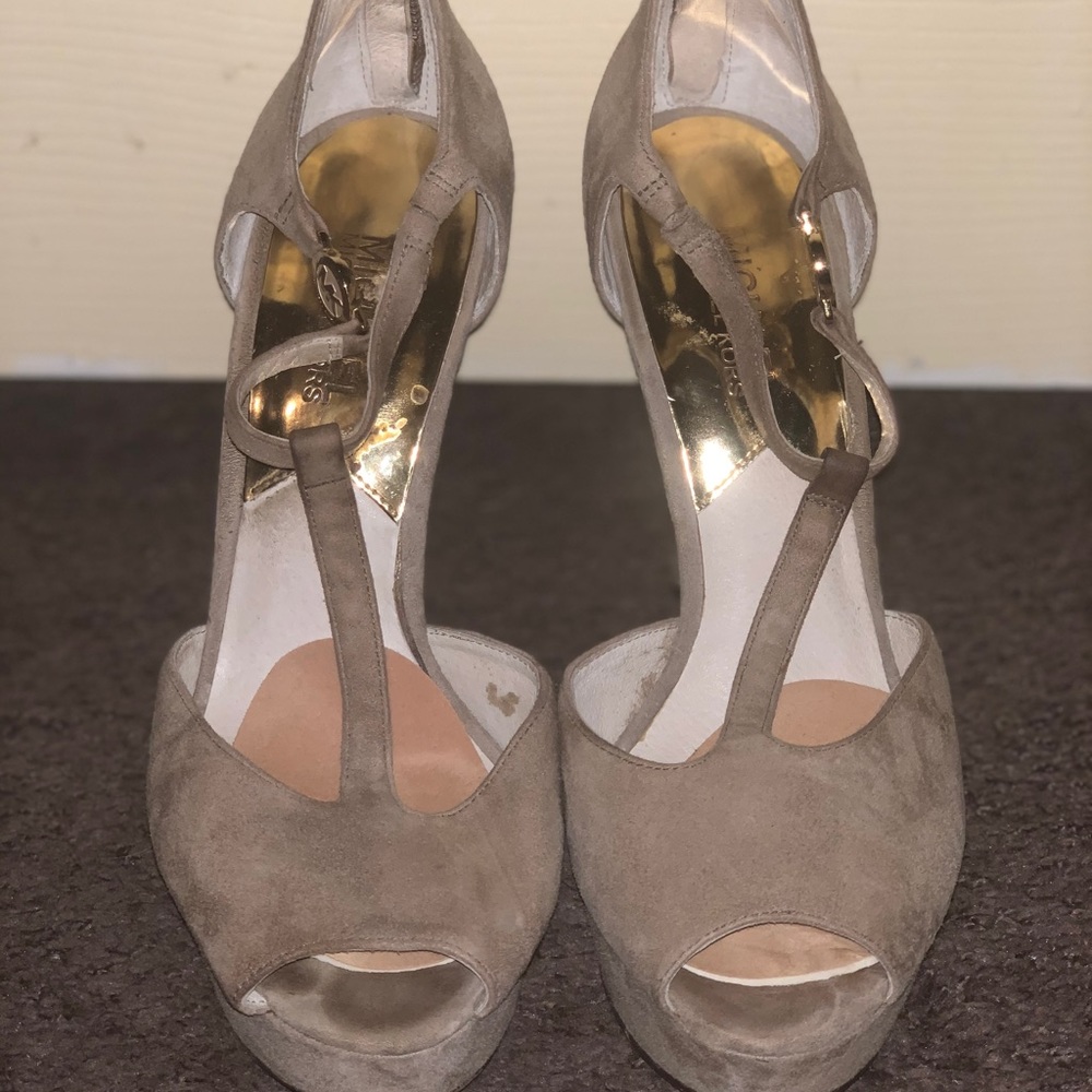 Micheal Kors Heels